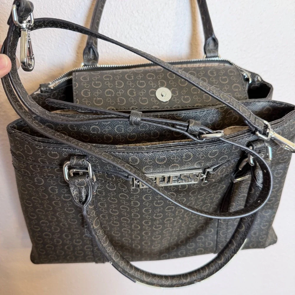 GUESS Monogram Logo Satchel Handbag Brown Silver Tone‎ Hardware Crossbody Bag